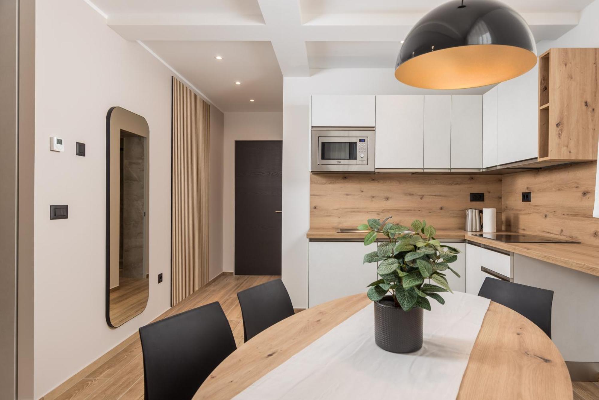 Belinda Apartments With Balcony & Private Parking Opatija Exterior photo