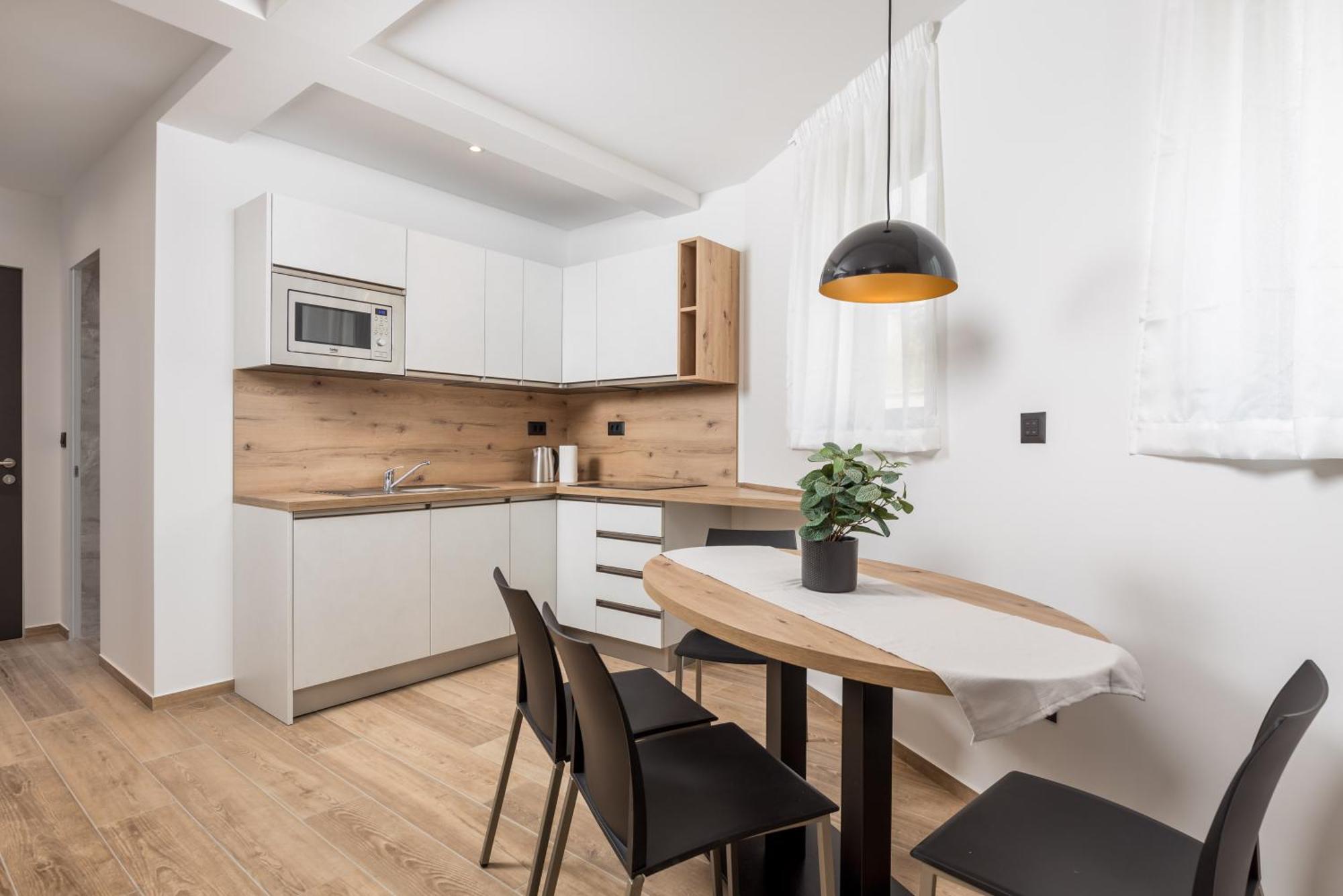 Belinda Apartments With Balcony & Private Parking Opatija Exterior photo