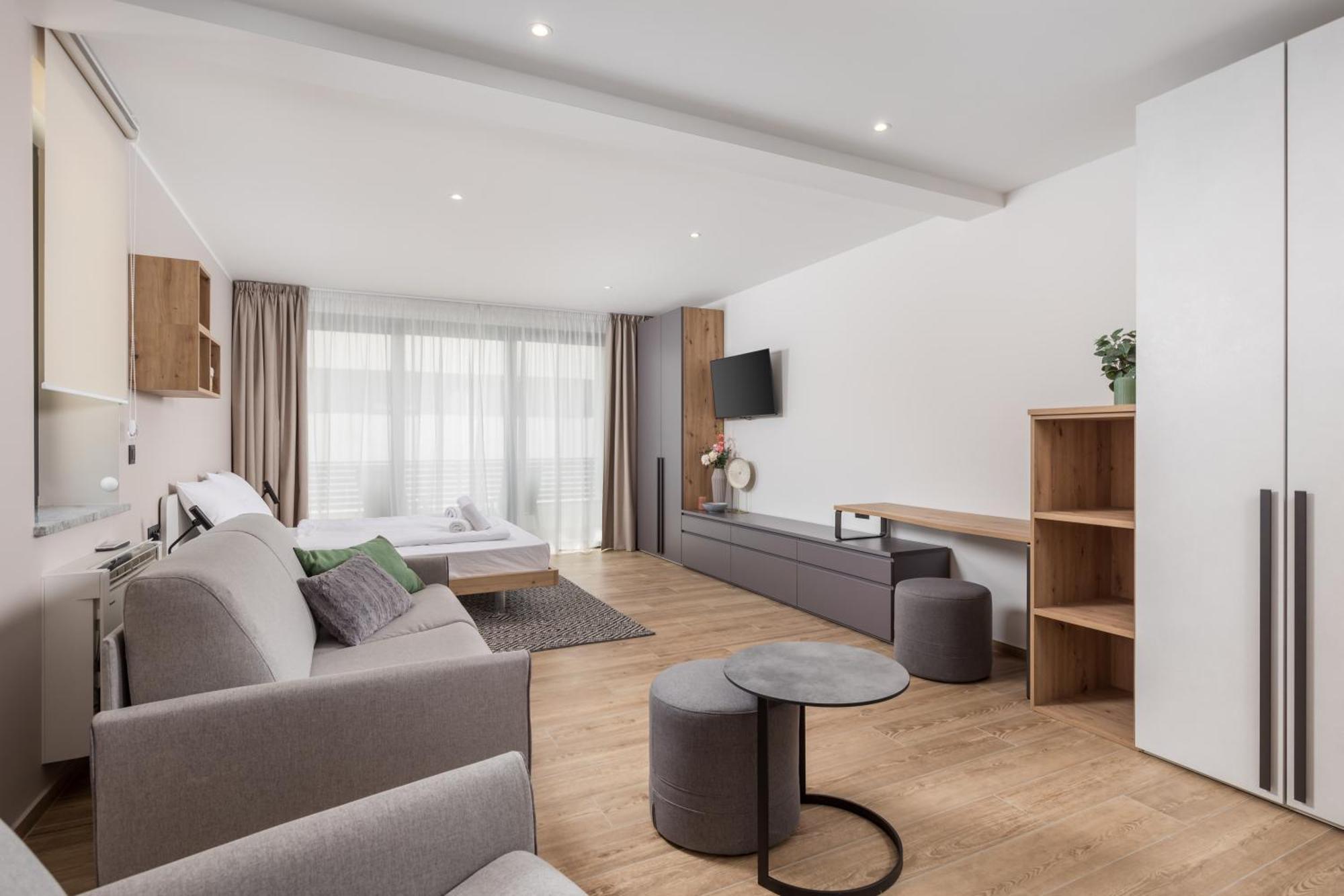 Belinda Apartments With Balcony & Private Parking Opatija Exterior photo