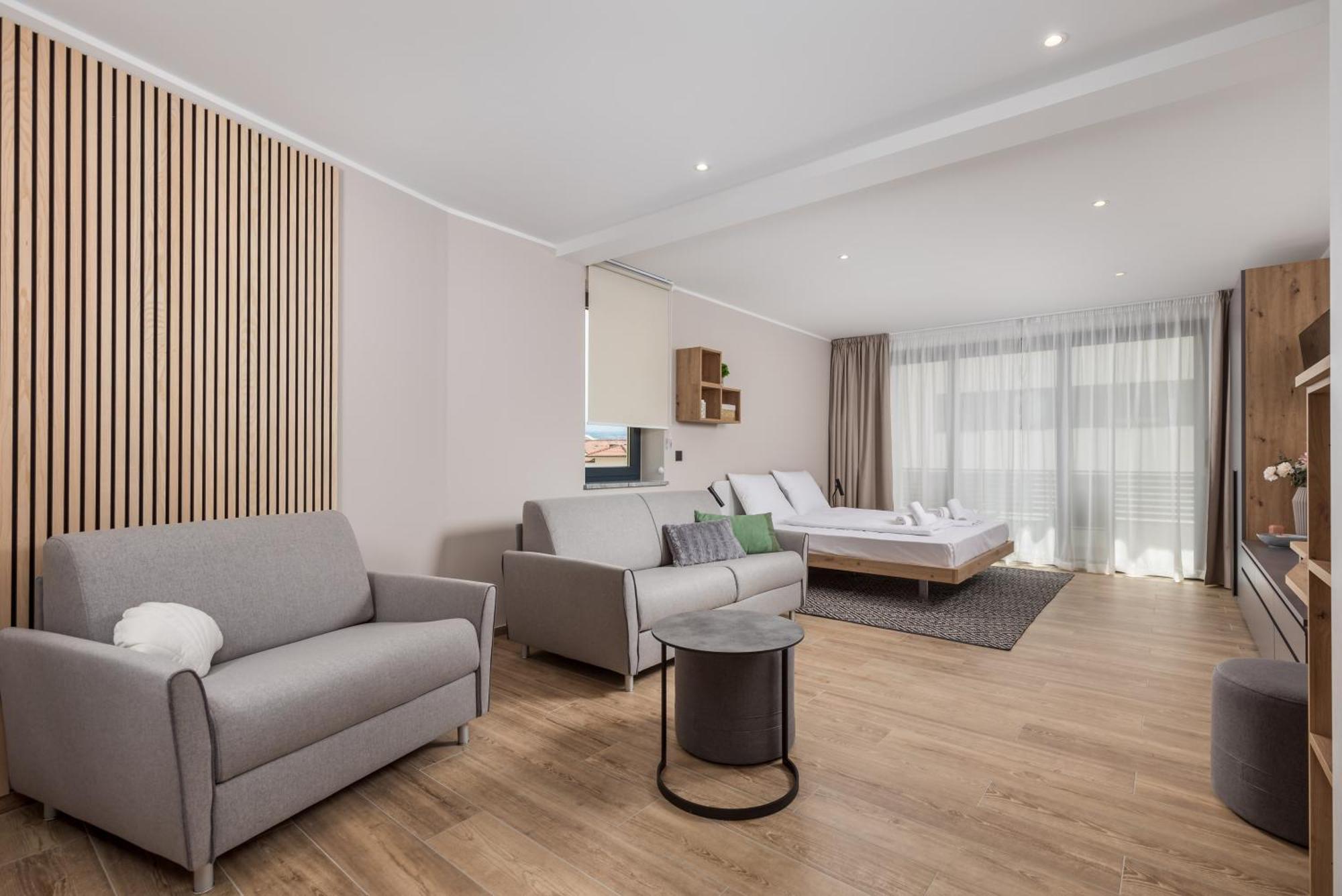 Belinda Apartments With Balcony & Private Parking Opatija Exterior photo