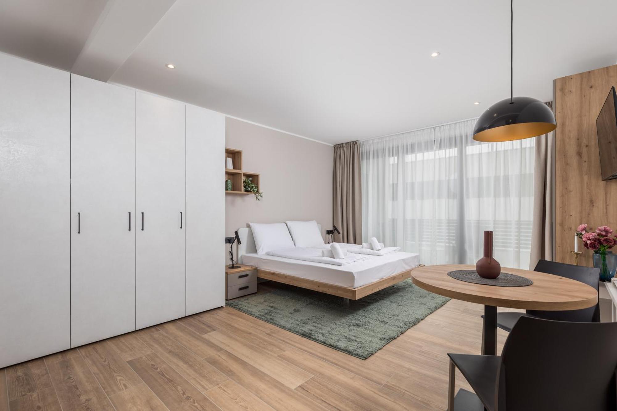 Belinda Apartments With Balcony & Private Parking Opatija Exterior photo