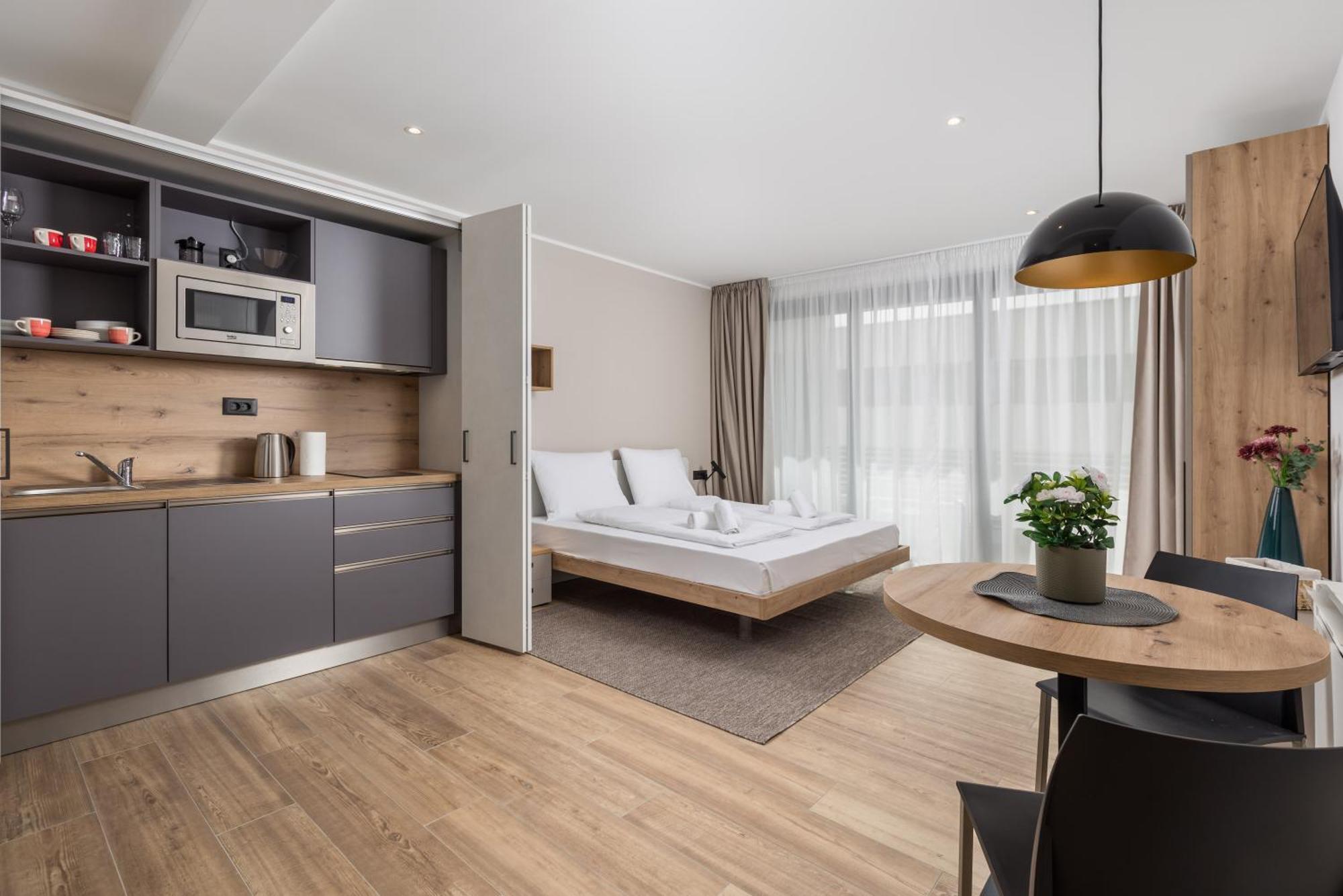 Belinda Apartments With Balcony & Private Parking Opatija Exterior photo