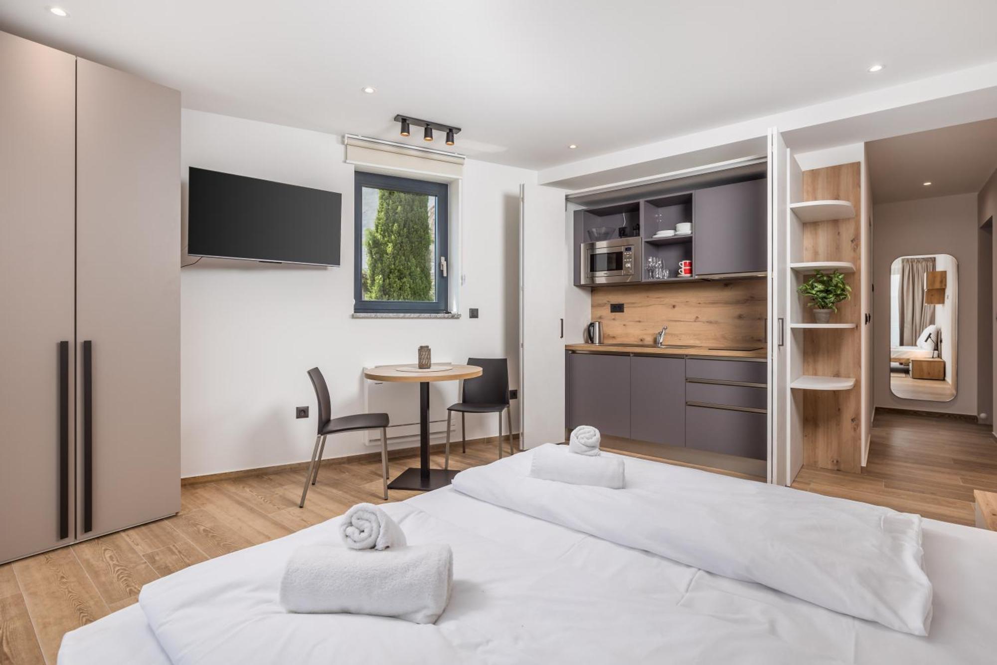 Belinda Apartments With Balcony & Private Parking Opatija Exterior photo